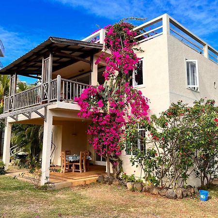 Roche Island Bungalows Grand Baie Exterior foto