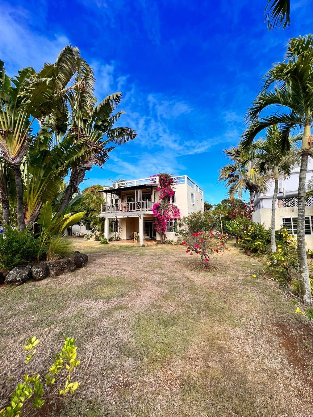 Roche Island Bungalows Grand Baie Exterior foto